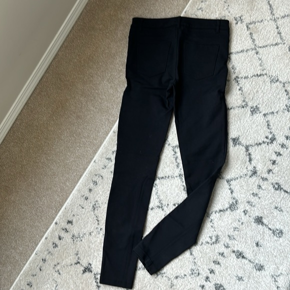 VINCE black pants with detail. Size 4 - Picture 4 of 7